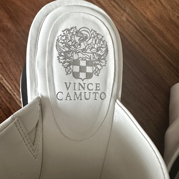 VINCE CAMUTO Besimdit Wedge Sandal - Size 9M - Picture 6 of 10